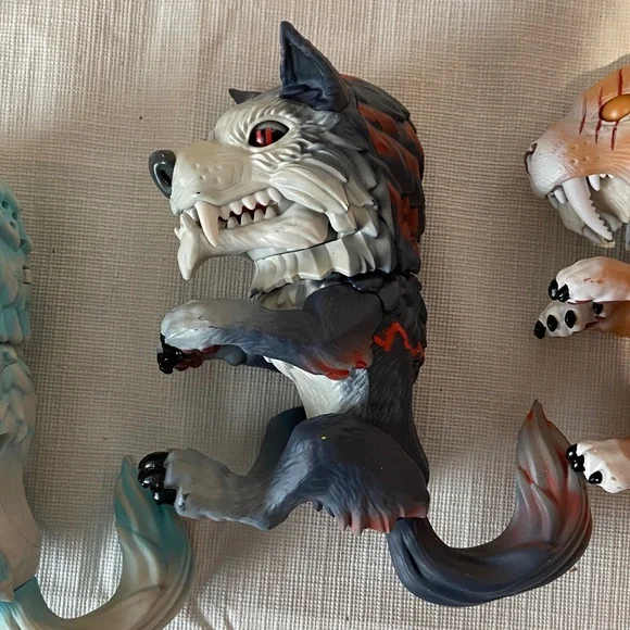 3 Fingerlings: Wolves / Tiger Interactive - Picture 5 of 8